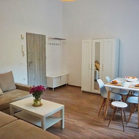 Palace Of Culture, Modern City Center Suite! วอร์ซอ ภายนอก รูปภาพ